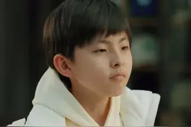 《归路》番外160：段柔出差回来接小楠放学，温馨情景让人羡慕图片