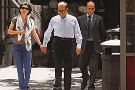 李嘉诚身旁的女人周凯旋：被“独宠”30年，身家百亿，凭啥？图片