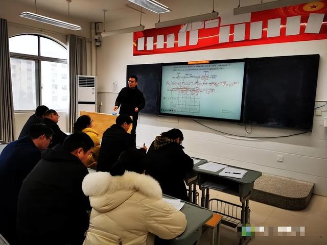 教育部扔下重磅炸弹：2026年开始	，全国一律不准再买校外商业试卷