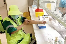融合多元力量 关爱环卫工人 —— 苏州市慈善总会开展系列暖心慈善项目图片