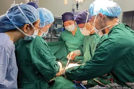 剖腹产能生几胎？有妈妈剖11胎！妇产科医生：超过这次数很危险图片