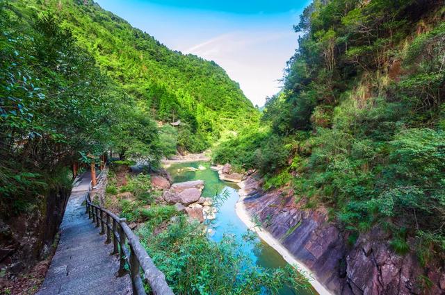 浙江人私藏的 “天然冰箱”!解锁这些小众溯溪地→