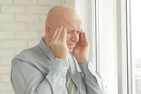 头痛或是内脏求救！四种不同的头痛类型，看看你是哪一种图片