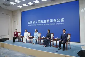 答记者问丨利群股份徐瑞泽：建设公益销售平台，助力农特产品线上销售图片