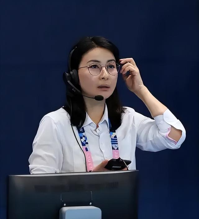 霍震霆没想到	，被霍家寄予厚望的郭晶晶，竟栽了这么大一个跟头