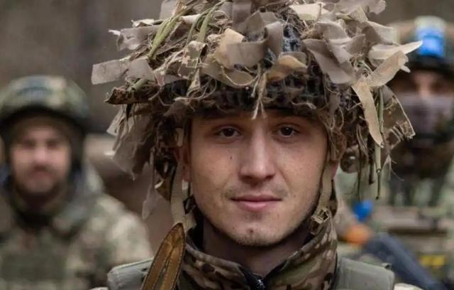 以为俄罗斯不敢动？美方刚扣油轮	，普京一发“榛树”炸穿利沃夫！