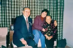 1986年，军统大特务沈醉在珠海，前妻、女儿出镜，一张罕见的合影图片