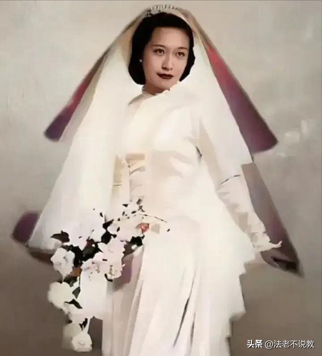 演都不演了！杨振宁去世仅3天，恶心的一幕出现，结局大快人心