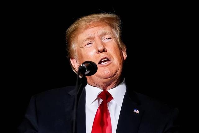 美军连夜通告全球	，特朗普想通了：对中国不能来硬的，要上点手段