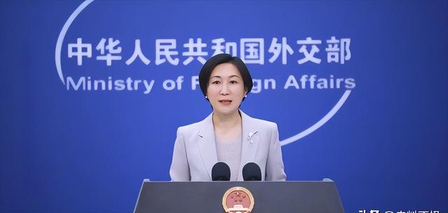 摊牌了，美国荷兰宣布禁令，高端芯片一颗也不卖给中国，我方回击