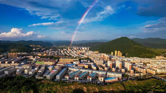 安图云海：天地泼墨，仙踪几缕