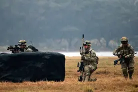 台军胆敢开第一枪，必遭大陆反击，国台办的警告振聋发聩图片
