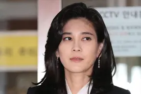 下嫁保镖，离婚被卷走141亿，如今才发现，三星长公主“赢麻了”图片