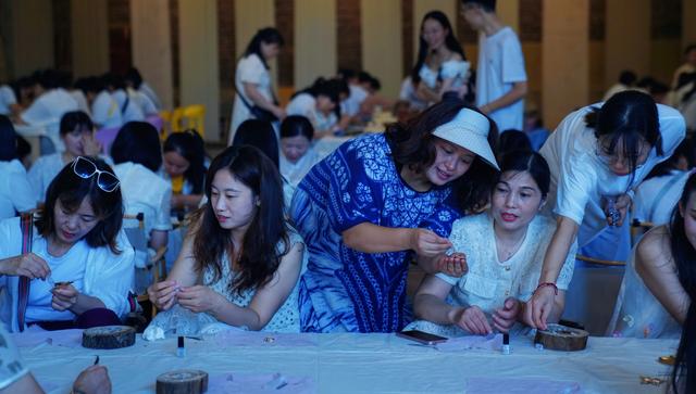 从“打卡观光”到“融入生活”，年轻游客解锁桂林新玩法！