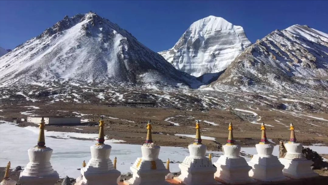 游客擅闯西藏十三金塔，海拔6000米坠崖，救援11小时耗费数十万