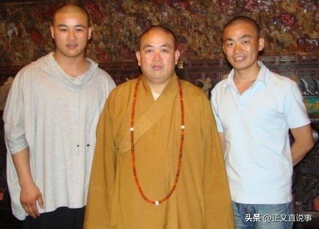 记者爆料释永信：在郑州买两套房，养2个女大 ，给10万陪聊半小时