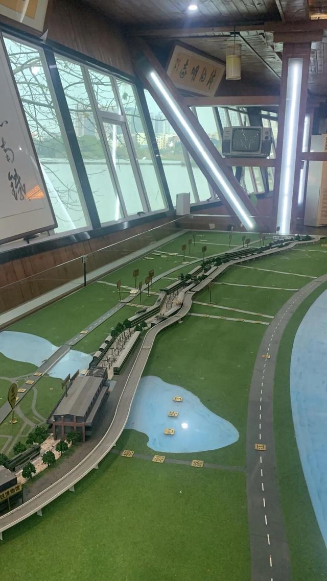 穿越时光 邂逅铁路文化‖八桂小记者探访南铁记忆铁路主题公园