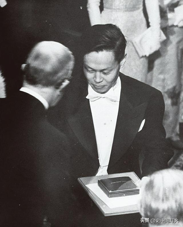 杨振宁妻子翁帆自白：为了丈夫的身体，我16年来都是早睡早起