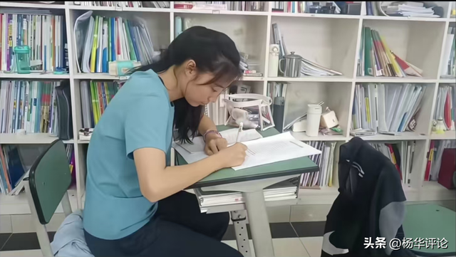 短跑美少女百米11秒55，去年清华差4分放弃复旦，今年望金榜题名