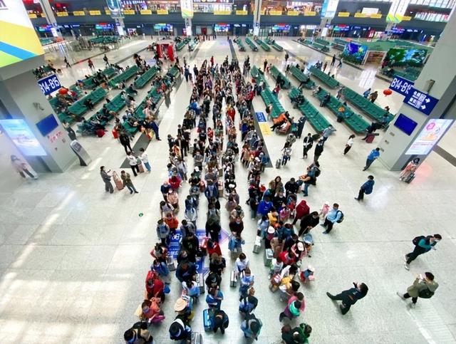 全国交警集体更名！“交警”变“交管”，一字之差关乎每个人出行