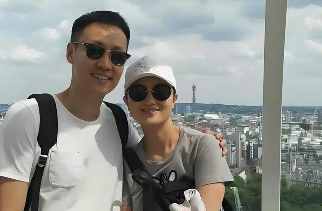 爱妻朱媛媛离世五月后，辛柏青再传来噩讯，原来他仍未走出悲伤