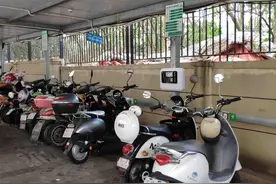 电动车充电，“每天一充”有3种后果，行内人告诉你正确充电方法图片