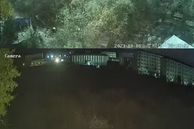 青海门源夜间天空亮如白昼，网友猜是地震前兆，地震局：没科学依据图片