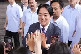 赖清德访基隆与谢国梁副手邱佩琳同桌餐叙，知情人士称：未提罢免案图片