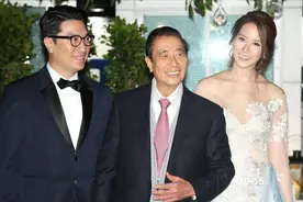 她14岁就长得“倾国倾城”，被富豪花7亿娶回家，8年生下4个娃图片