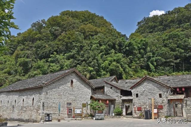 高荡布依古寨，山清水秀间藏着不一样的诗和远方！