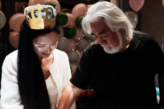 善恶终有报？74岁的张纪中给了杜星霖一切的爱，却没换来一声感激