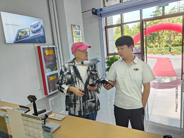 胶州首家DJI大疆体验中心正式成立！