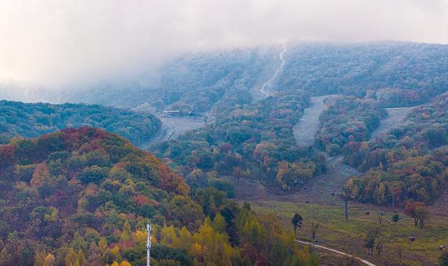 秋之彩色吉林｜吉林大青山：一半绚烂，一半素雅
