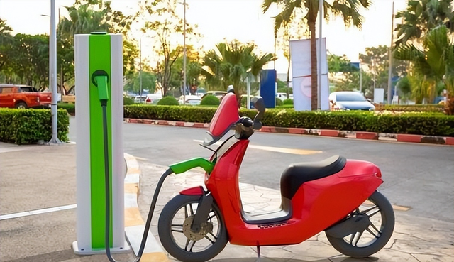 电动车或将淘汰？替代品已出现！不充电，不加油，冬天也能跑得远