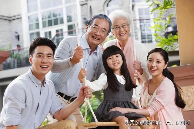 老了才明白，男人过六十，千万不要在兄弟姐妹面前，做这几件事