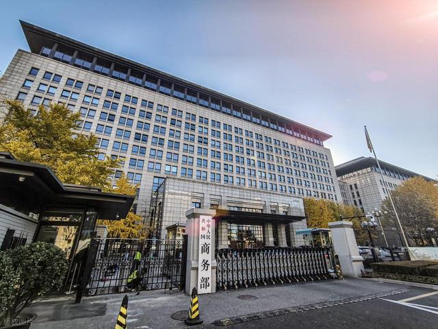 李在明离华前，中方正式通告全世界	，不会再对高市早苗手下留情！