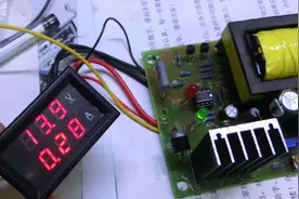 电动车充电，变绿灯后马上拔电对不对？答案来了，这样做不伤电池图片