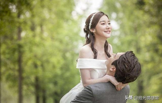 两性关系：女人最扛不住的4个“坏动作”	，第1个多数男人不敢试！