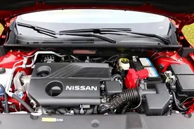 伊兰特与轩逸哪个更胜一筹？修车师傅表示：你跑个几年，差别明显图片