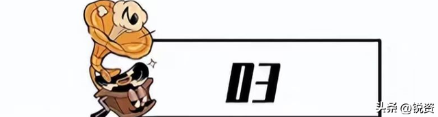 俄军黑海舰队司令气得吐血：乌克兰血洗俄军军港，潜艇遭袭大爆炸