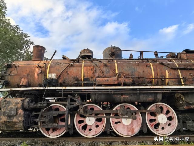 冒雨参观满洲里市博物馆和沙俄监狱陈列馆，铁道桥上看晚霞超美