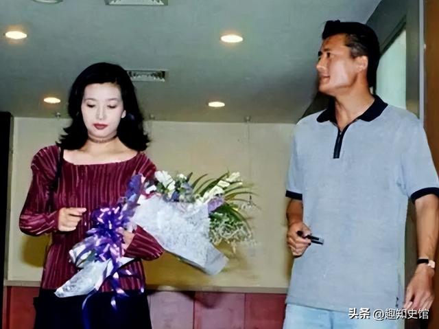 钱再多有什么用？58岁身家过亿的江珊，每天为27岁女儿操碎了心