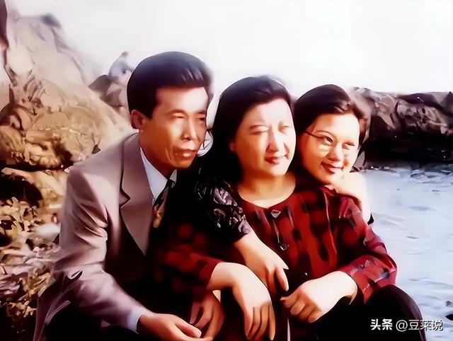 老艺术家何庆魁，被自己亲儿子捅刀：他嫖不动了，每月1万够花