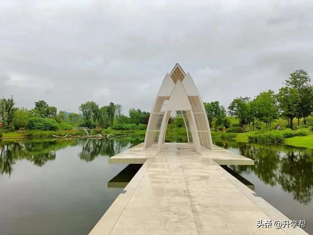 成都一个“天花板”级别公园，面积5000多亩，亭台楼阁，地铁直达