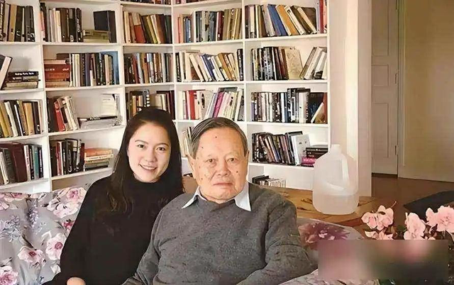 翁帆没有孩子、没有家产，但为什么说她才是真正的赢家？