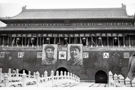 1969年，天安门秘密重建，工人却挖出数枚炮弹，专家：是外国炸弹图片