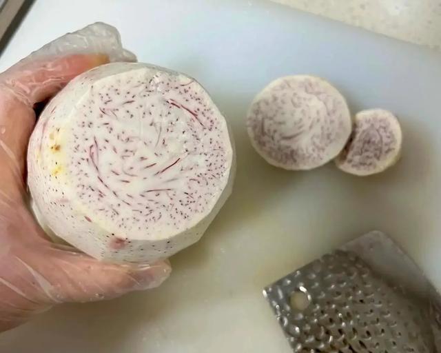 去广西旅游，吃到了广西10大特产，尤其第6种，特别好吃！