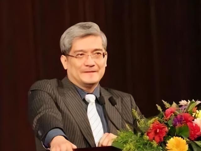 善恶终有报！包养空姐、算计其负债900万的郎咸平，如今自食恶果