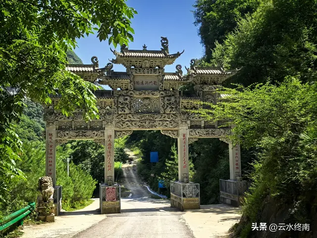 几乎被陕西人淡忘的龙门祖庭，不但有空中楼阁，还有邱祖众多传说