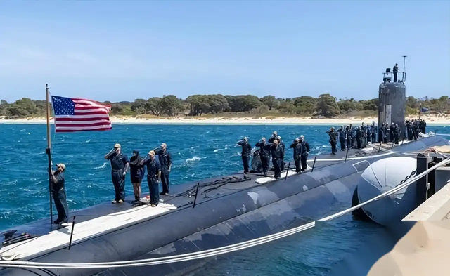 局势已经恶化，19国派兵堵门，解放军通告全球，中俄军方联手了